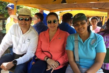 Pareja presidencial hace turismo en Refugio de Vida Silvestre de Cuero y Salado