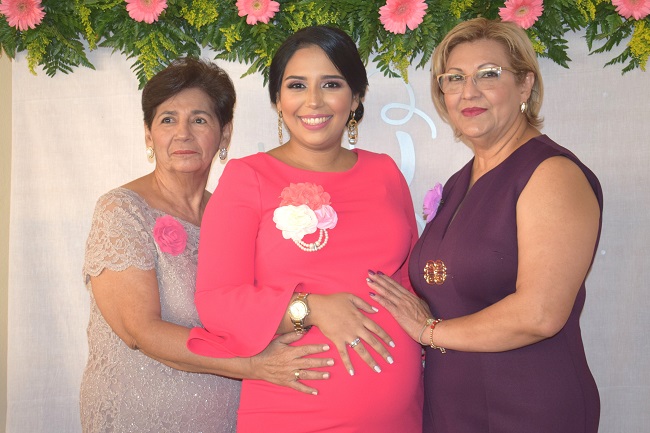 Baby Shower para celebrar la pronta llegada de Alana Camila