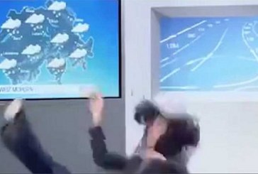 Video: A presentadora del clima le juega ¡auch! el ‘mal tiempo’ en vivo