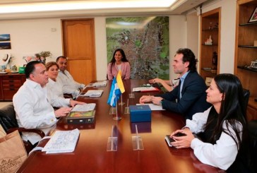 Armando Calidonio se reúne con alcalde de Medellín y conoce  temas de emprendedurismo y movilidad urbana