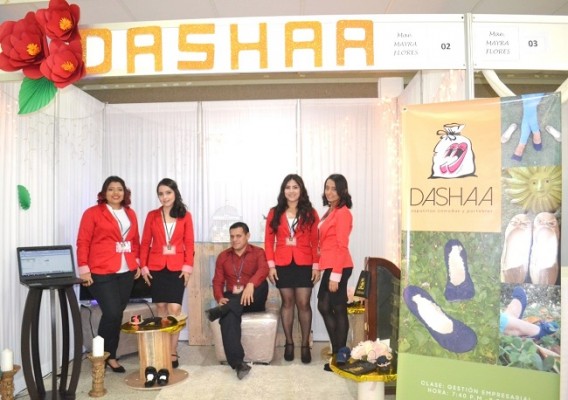 DASHA bolsas para zapatos primer lugar en categoria Junior.