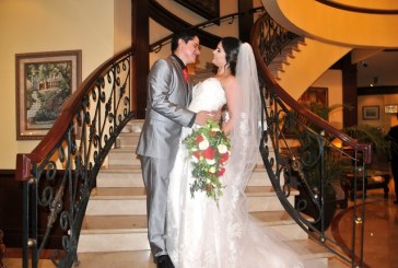 La boda de Jasmine y Benjamin…El “Sí, quiero” de un amor de la infancia