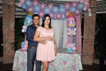 El bebé de Karla y Juan Luis… ¿Será niña o niño?