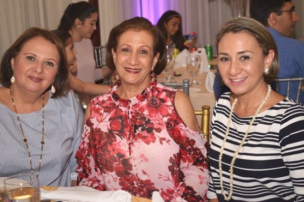 Vivian Martínez, Vivian de Martínez y Ana Leyla de Sikaffy