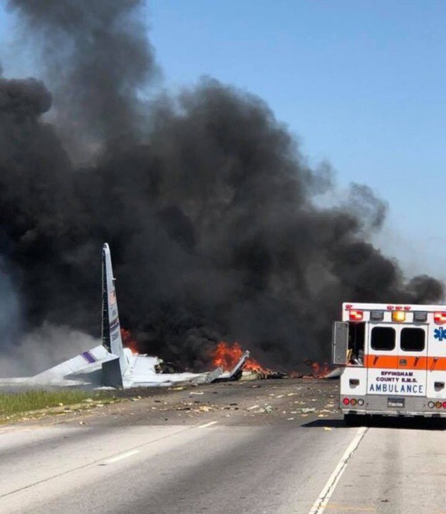 Cinco personas murieron tras estrellarse un avión militar en Georgia, EEUU