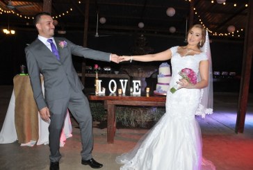 La boda de Carlos y Erika… Rodeados de la naturaleza al estilo rústico chic