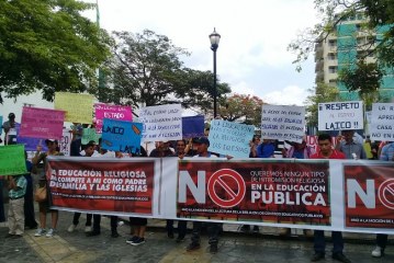 Sociedad Civil realiza plantón en San Pedro Sula por las libertades religiosas y la educación laica