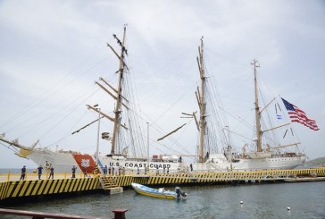 Buque Escuela estadounidense “Eagle” ya está en Roatán