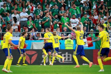 México cayó ante Suecia 3-0 pero el triunfo de Corea lo clasifica
