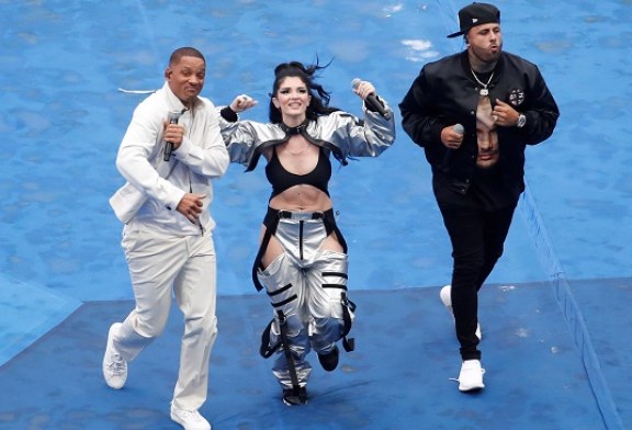 Will Smith, Nicky Jam y Era Istrefi fueron los protagonistas del show de clausura del Mundial de Rusia