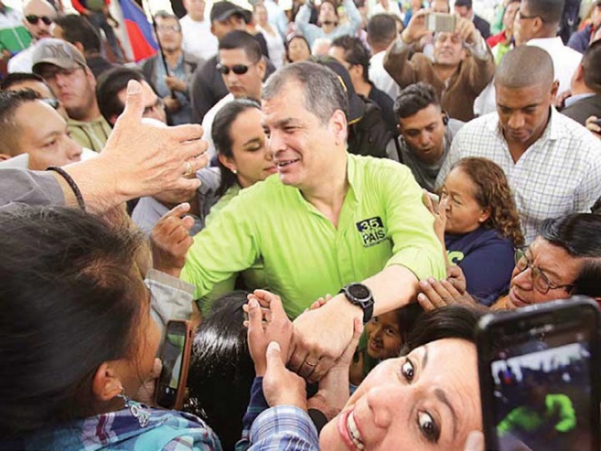 Jueza ordenan captura del expresidente ecuatoriano Rafael Correa