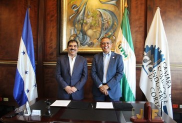 CCIC y UTH suscriben convenio de cooperación