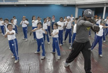 Estudiantes de Little Kids School participan en programa “Deportes para Todos”