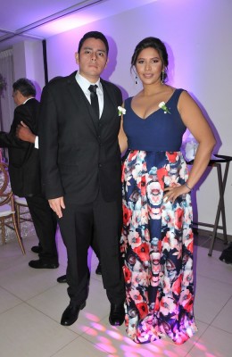 El hermano del novio, Ricardo Hernández y Nancy Castillo