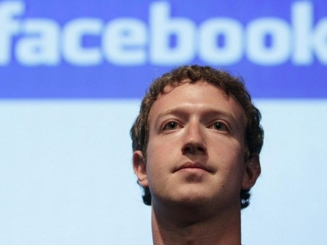 Accionistas de Facebook quieren despedir a Mark Zuckerberg