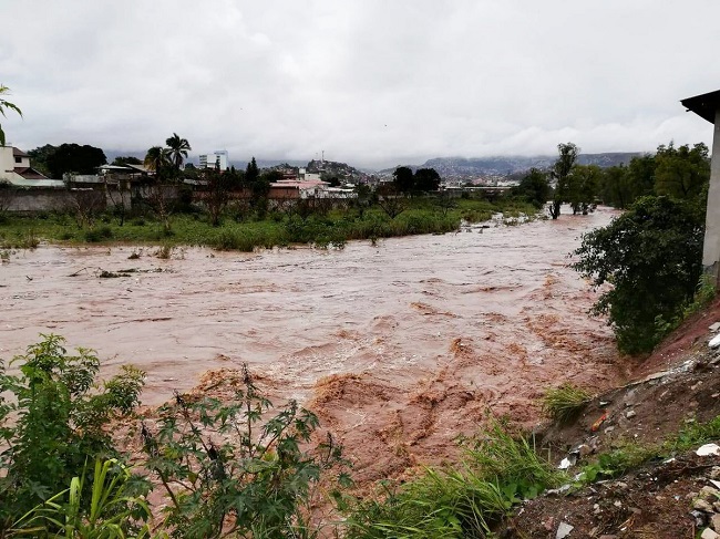 COPECO declara alerta roja para Valle, Choluteca y Francisco Morazán por fuertes lluvias