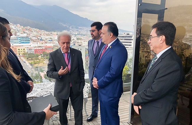 Calidonio se reúne con alcalde de Quito, Ecuador, para fortalecer alianzas estratégicas