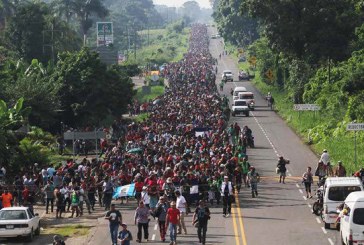 EEUU desplegará 800 militares más en la frontera sur ante avance de la caravana de migrantes