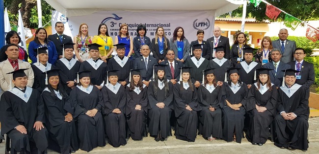 Nace una nueva generación de doctorado UTH