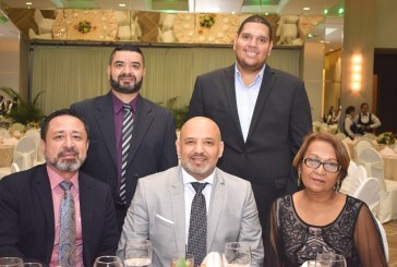 Elegante celebración del Colegio Médico de Honduras