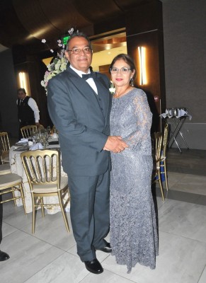 Los padres del novio, Óscar Orlando Delgado y Emma Salvadó