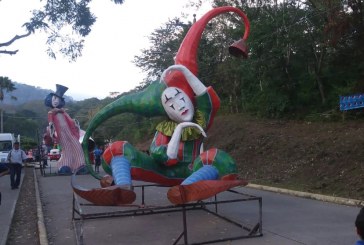 La tradición de las Chimeneas Gigantes en Trinidad, Santa Bárbara