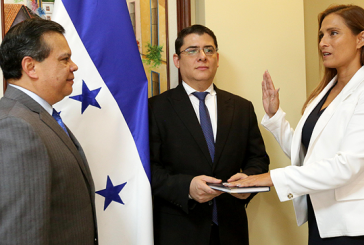 Joselina Fortín juramentada como Comisionada Presidencial para la Reestructuración del Deporte