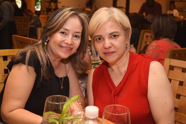Maritza Cardona y Karla Irula