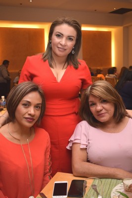 Meliza Pineda, Irís Chacón y Olga Núñez
