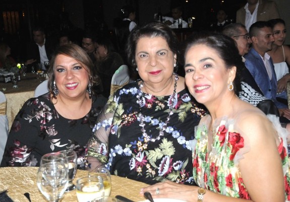 Patsy Vantuyll, María Bonilla y doña Bárbara Hernández