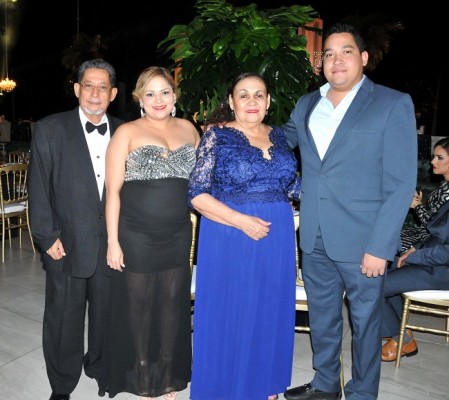 Pedro Pineda Alvarado, Lissa María Pineda, Gladys Ondina Rápalo y Carlos Josué Pineda Rápalo