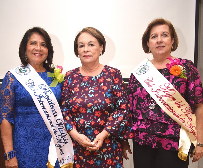 IWC exalta a dos distinguidas damas