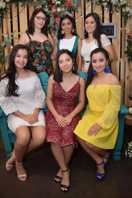 Abigail Pineda, Karla Villalta, Valeria Rodríguez, María Fernanda Meraz, María Bonilla y Katherine Estrada