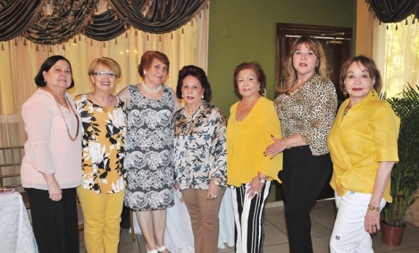 Carmen Urbina, Irma Julia Zepeda, Mery Bendeck, Alba Luz Rogel, Hilda Córdoba, Ruth Rápalo y Vilma Rosales