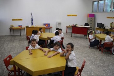 Gobierno remoza dos centros educativos de Chamelecón