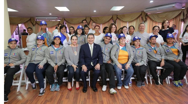 Juramentados deportistas hondureños que participarán en Olimpiadas Especiales en Abu Dhabi