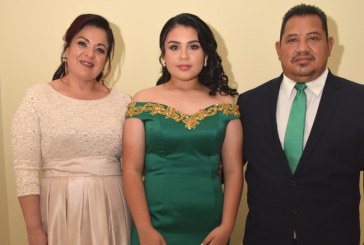 Mágica noche de XV años para Allison Karime
