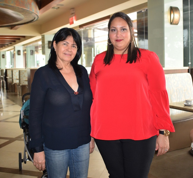 Los esposos VillanuevaZavala bautizan a su segundo heredero eldiario.hn