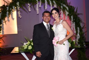 La boda de Carolina y Holvan ¡naturalmente fascinante!