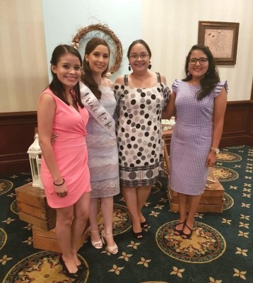 Alejandra Ayala, Karen Mejia, Tracy Cortes y Maryori Rivera