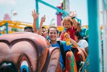 Niños apoyados por fundaciones disfrutaron de los juegos mecánicos en Expocentro