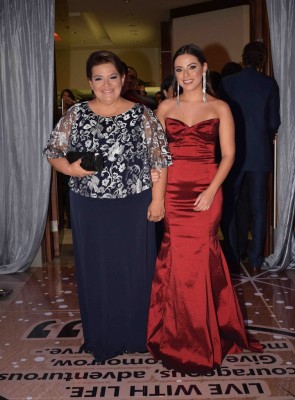 Gabriela Quiroz y Natalia Quiroz