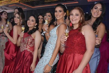 Gala de luz y elegancia en la gran noche de la EIS