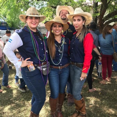 Keyla Rivera, Dariela Orellana Oscar Ramirez y Gisel Cortez