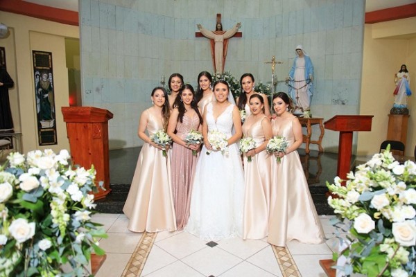 Daniela Estévez, Nicole y Gisel Rivera, Gracia Moreno, Grecia Pérez, Tany Pérez, Dulce Posadas y Andrea Palomo