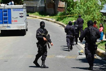 Condenan a cinco policías y a cuatro militares a seis años de prisión por tortura en El Salvador