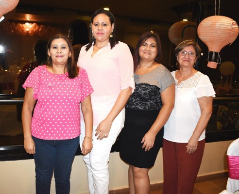 Daysi Canales, Nora Motiño, Rita Peña y Lilian Montoya