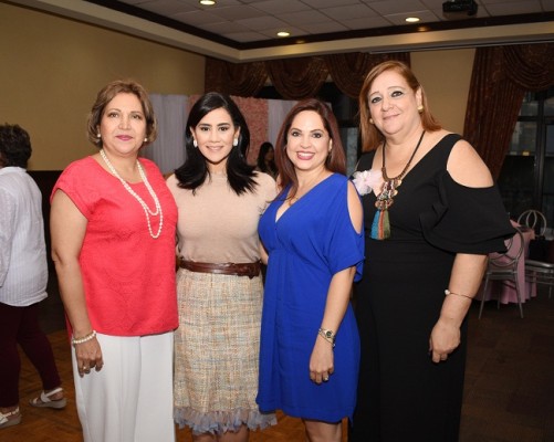 Mirtha Paredes, Ana Samara, Michelle Ruiz y Azucena Reichardt