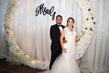 La gran noche de Gloria y Manuel…amor y felicidad bañados en azul y silver