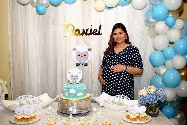 Tiernos corderitos en el baby shower de Arlin